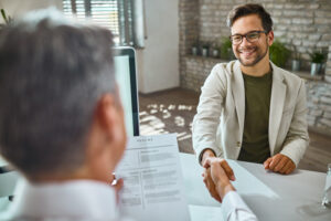 Principais dicas para você sair bem em uma entrevista de emprego